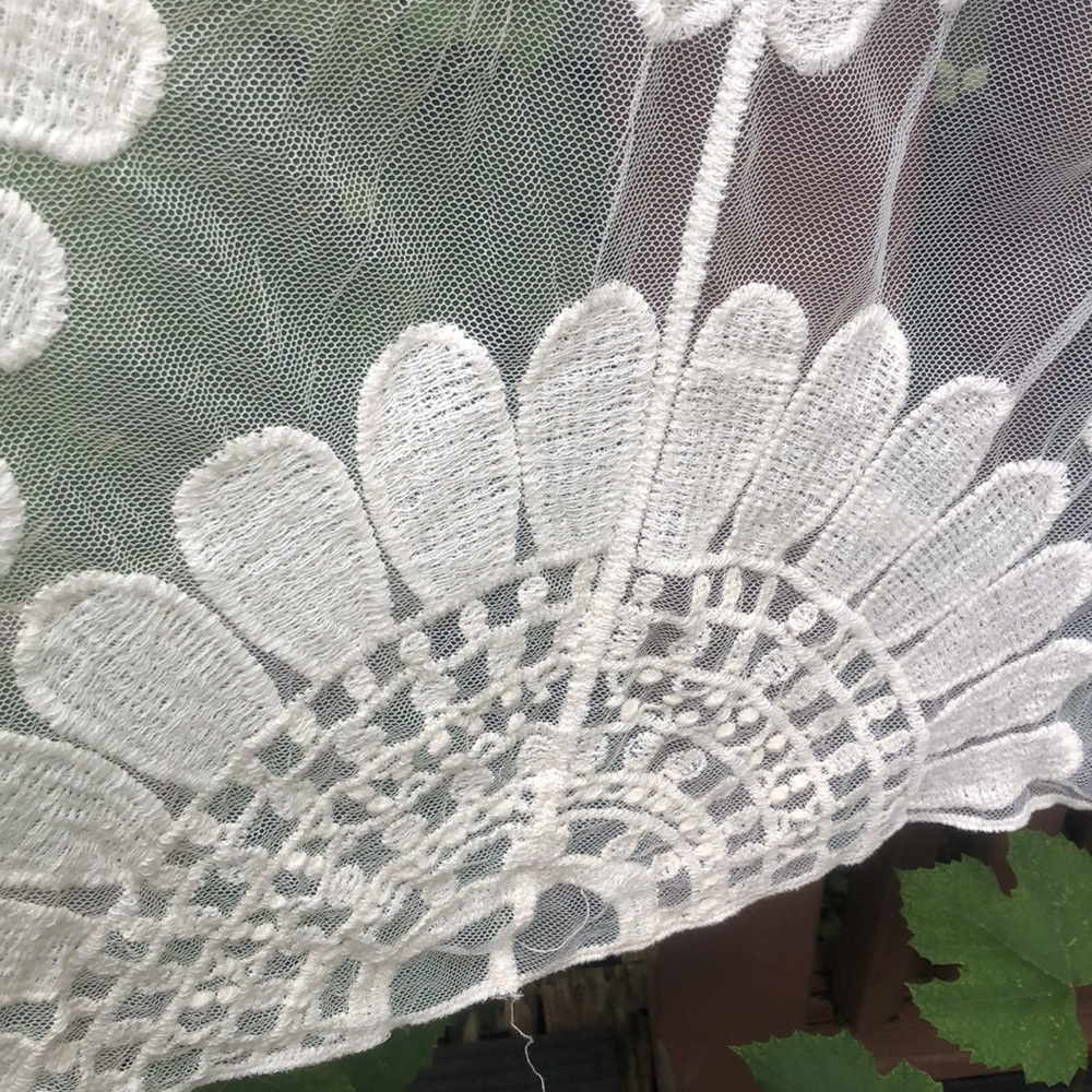 Gorgeous off white sheer floral duster size S - Picture 8 of 9